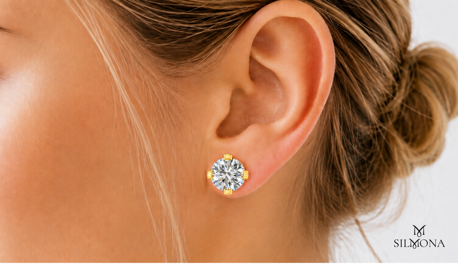 CLASSIC FOUR-PRONG ROUND DIAMOND STUD EARRING