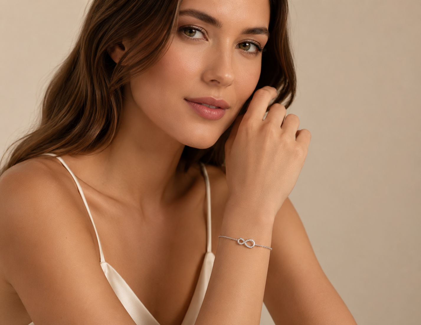 Solitaire Collection - Infinity Grace Chain Bracelet
